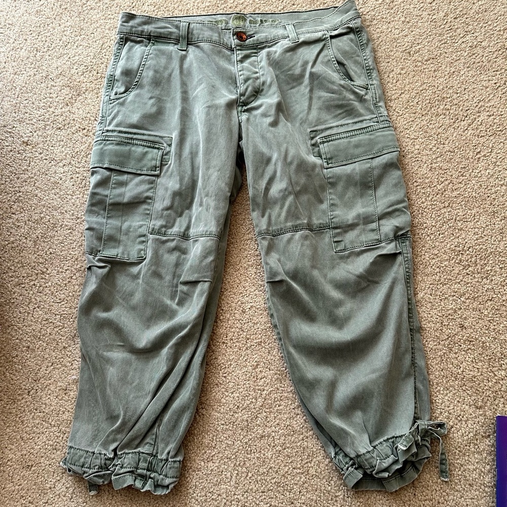Rich and Skinny Green Capri Cargo Pant